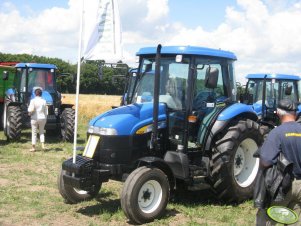 New Holland TD60D