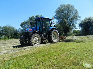 New holland TD70D + akpil