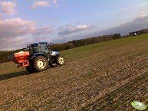 New Holland TD70D + KUHN