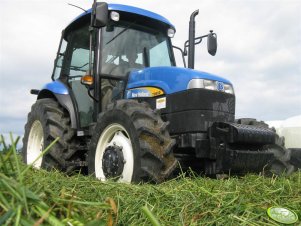 New Holland TD80D