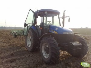 New Holland TD80D