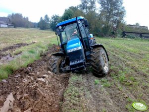 New Holland TD80D