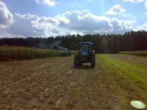 New Holland TD80D