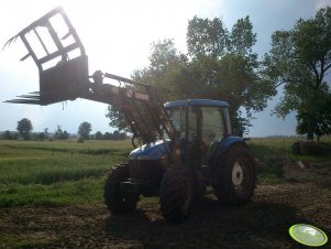 New Holland TD80D