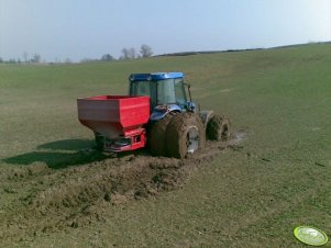 New Holland TD80D