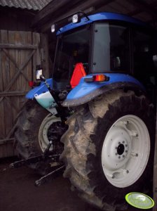 New Holland TD90D