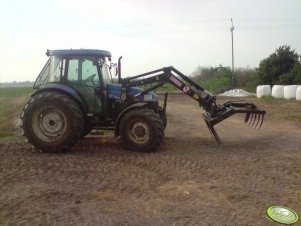 New Holland TD95D + Metal-Fach