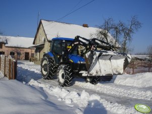 New Holland TD95D