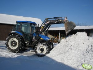 New Holland TD95D