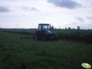 New Holland TD95D