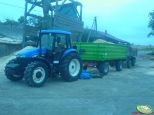 New Holland TD95D 