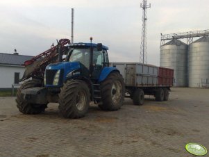 New Holland TG285