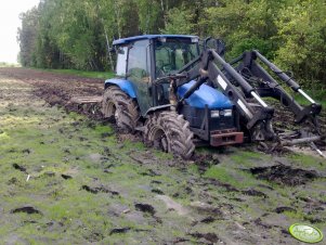 New Holland TL 100 + Kultywator