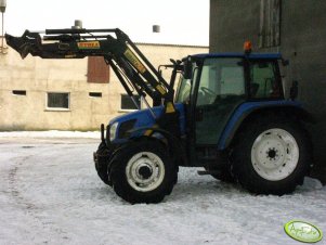 New Holland TL 90A + Stoll F15