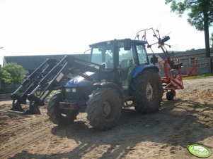 New Holland TL100 & KUHN