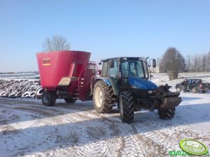 New Holland TL100 + pasowóz