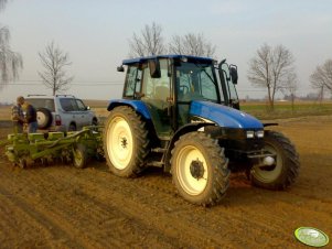 New Holland TL100