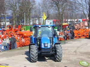 New Holland TL100A