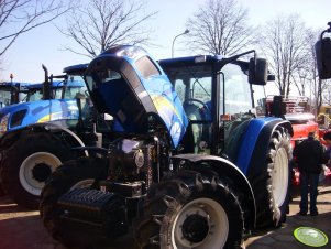 New Holland Tl100A