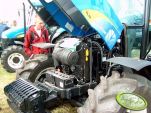 New Holland TL90 i otwarta paszcza