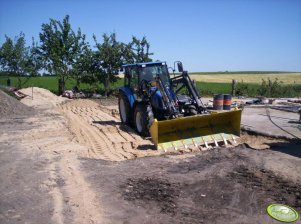 New Holland TL90A + Stoll F15