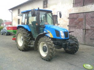 New Holland TL90A