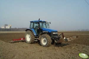 New Holland TM 125 + Brony 