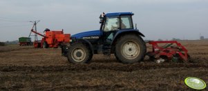 New Holland TM 125 i Bizon Z056