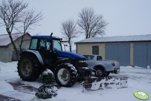 New Holland TM 125 i spych