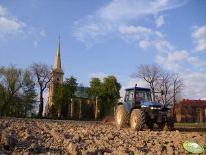 New Holland TM120 + Unia Ares