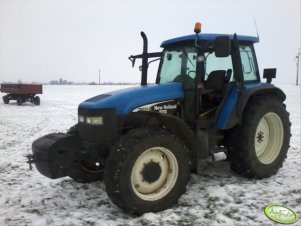 New Holland TM120