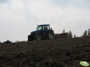 New Holland TM120