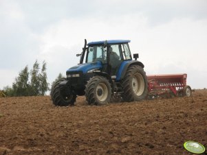 New Holland TM120