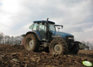 New Holland TM120