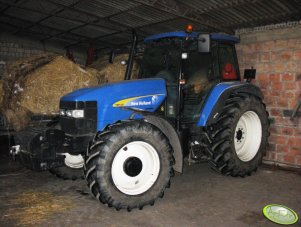 New Holland TM140