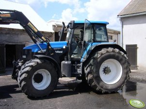 New Holland TM175