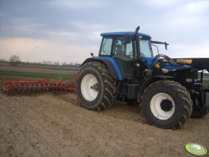 New Holland TM175