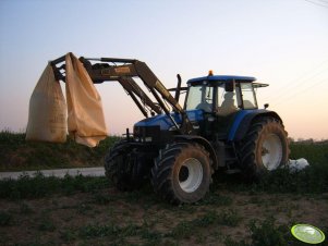 New Holland TM175