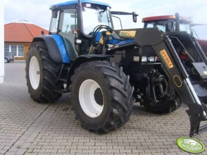 New Holland TM175