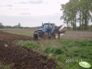 New Holland TM190