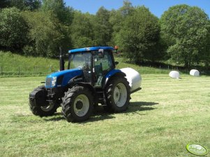 New Holland TS 100A