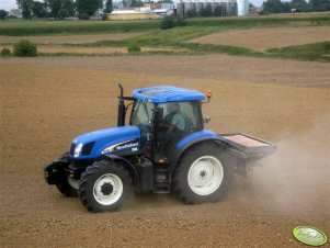 New Holland TS 115A + Bogballe DZ 500 Trend