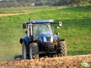 New Holland TS 115A + Frost