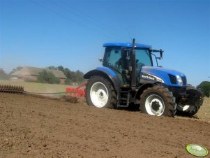 New Holland TS 115A + UNIA TUR 120B 35 4+1 + wał