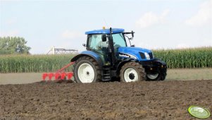 New Holland TS 115A + UNIA TUR 120B 35 4+1