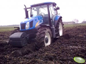 New Holland TS 115A