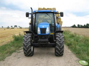 New Holland TS 115A