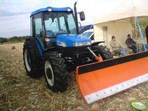 New Holland TT75
