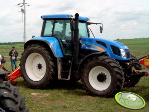 New Holland TVT 155 niezła bryka by była za ta kas a ;)