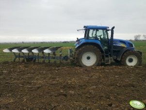 New Holland TVT 170 + Overum 5-skibowy